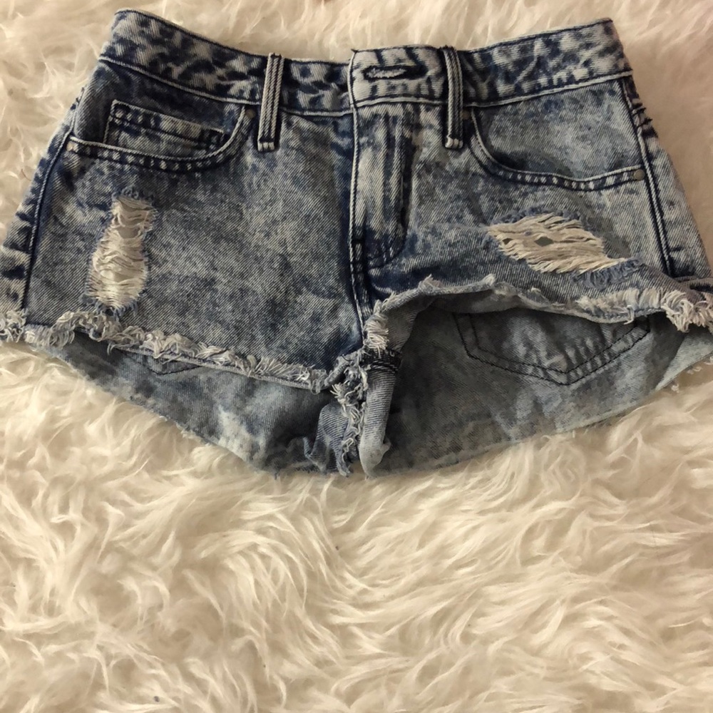 Short ( low-rise)